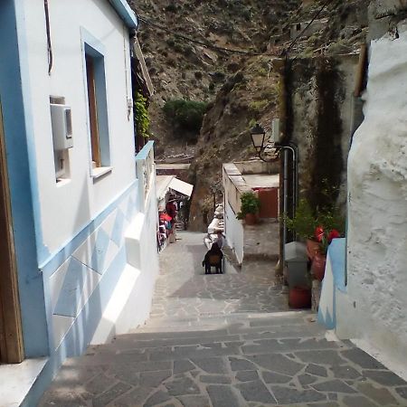 Olympos Apt With Amazing Mountain View 外观 照片
